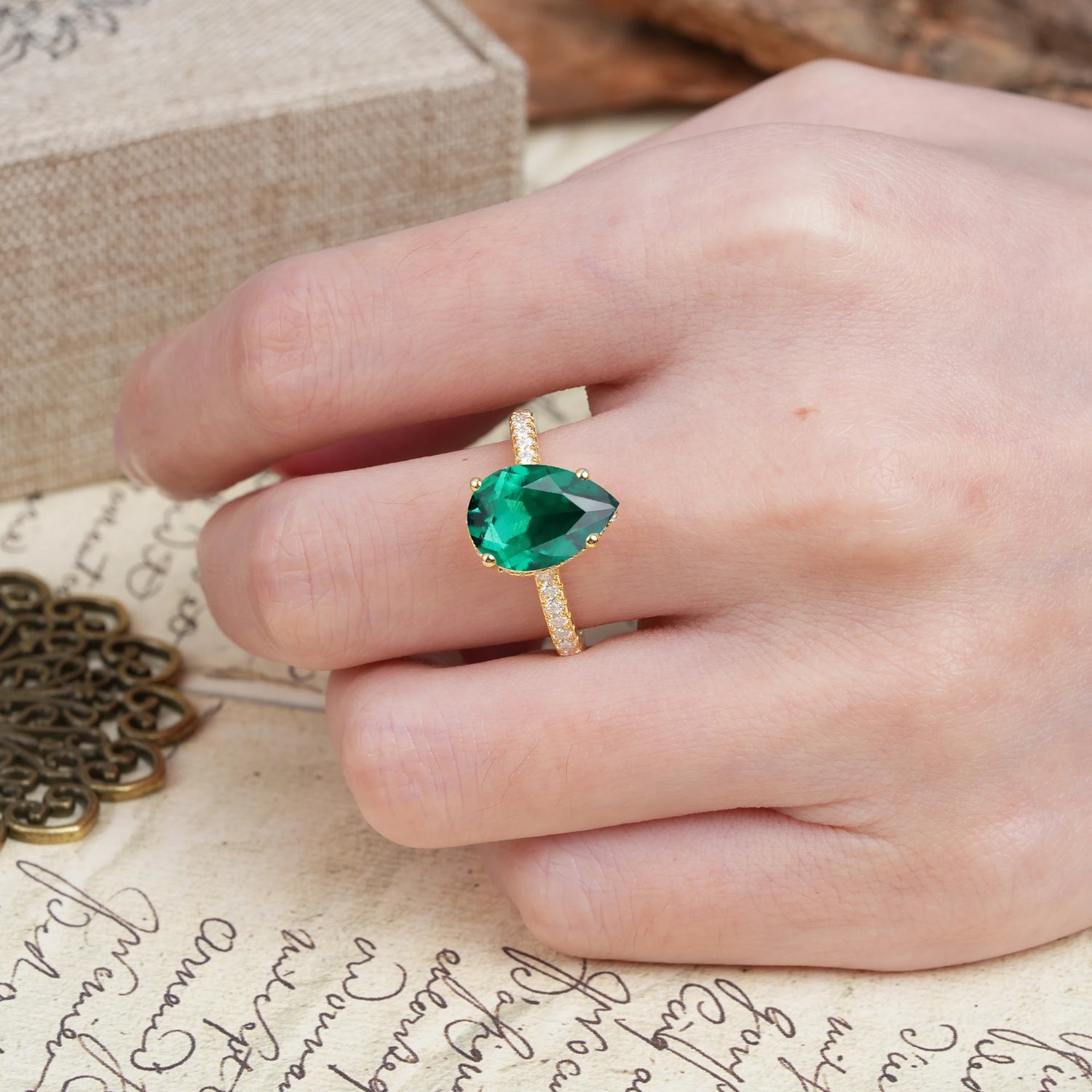 Classic Luxury 4 Prong Pear Cut Emerald Engagement Ring
