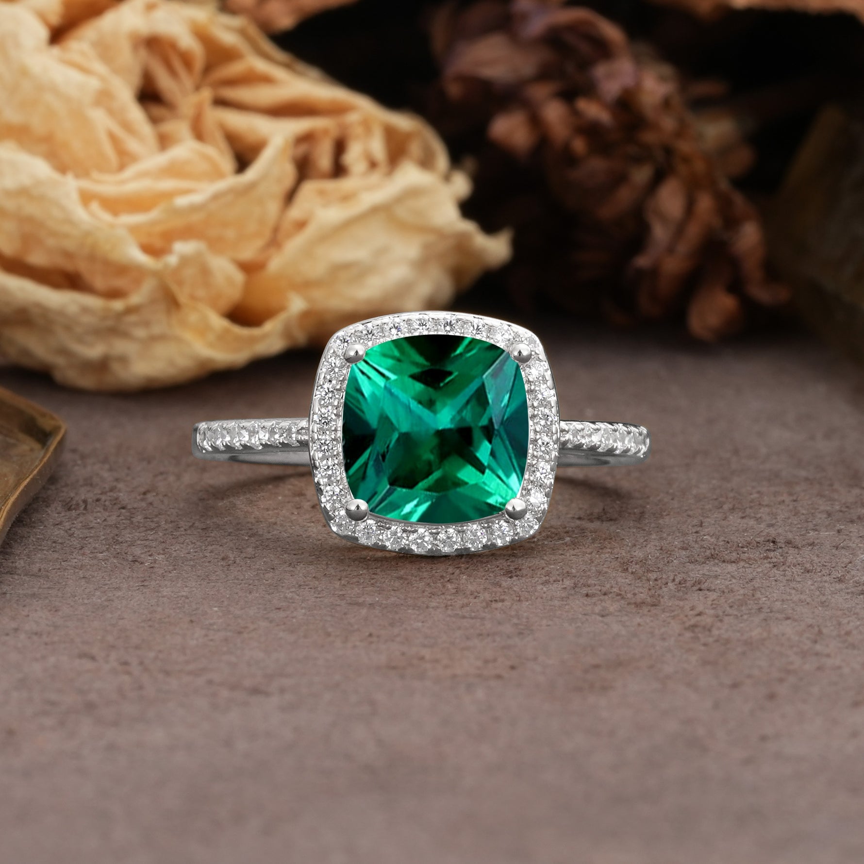 Classic Luxury 4-Prong Princess Cut Emerald Engagement Ring - Additional view