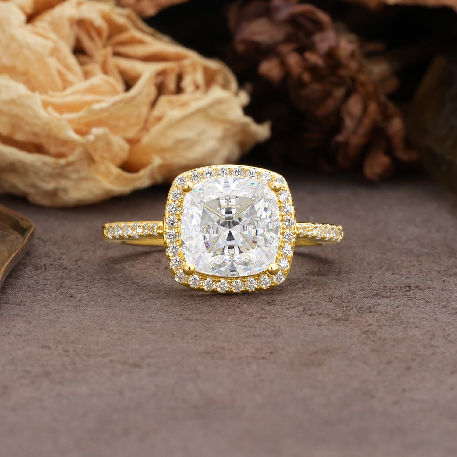 Classic Luxury 4-Prong Princess Cut Moissanite Engagement Ring - Additional view