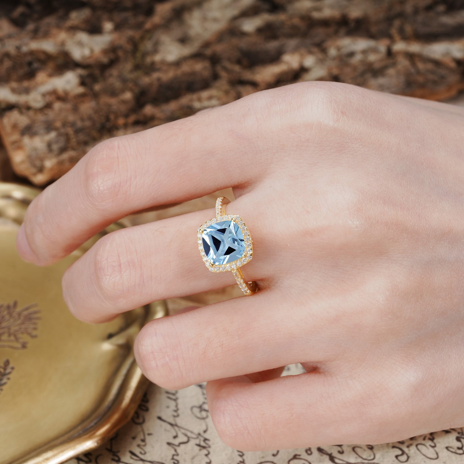 Classic Luxury 4-Prong Princess Cut Aquamarine Engagement Ring