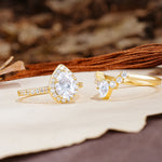 Classic Luxury Vintage 5-Prong Pear Cut Moissanite Wedding Bride Ring Set - Additional view