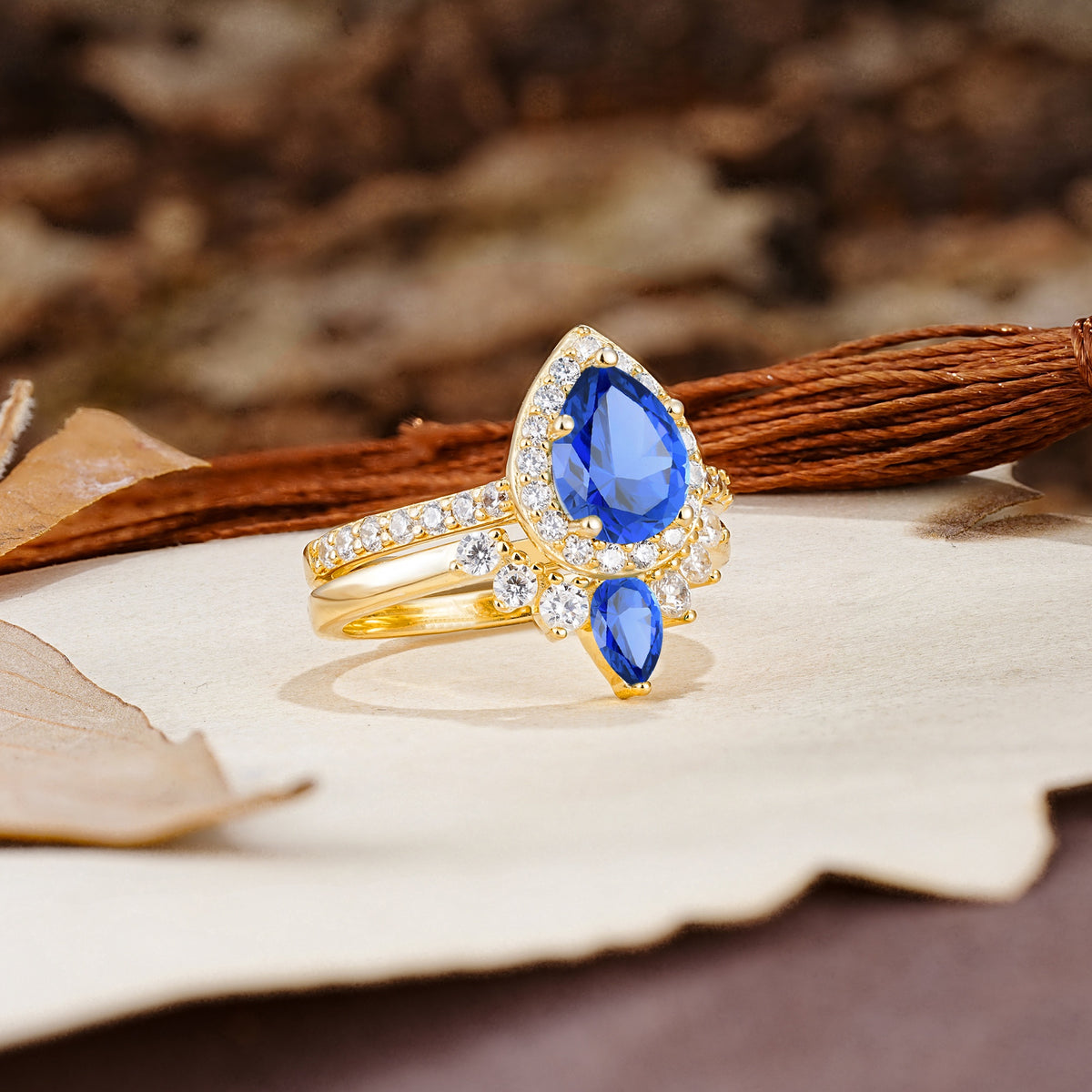 Classic Luxury Vintage 5-Prong Pear Cut Sapphire Wedding Bride Ring Set - Additional view
