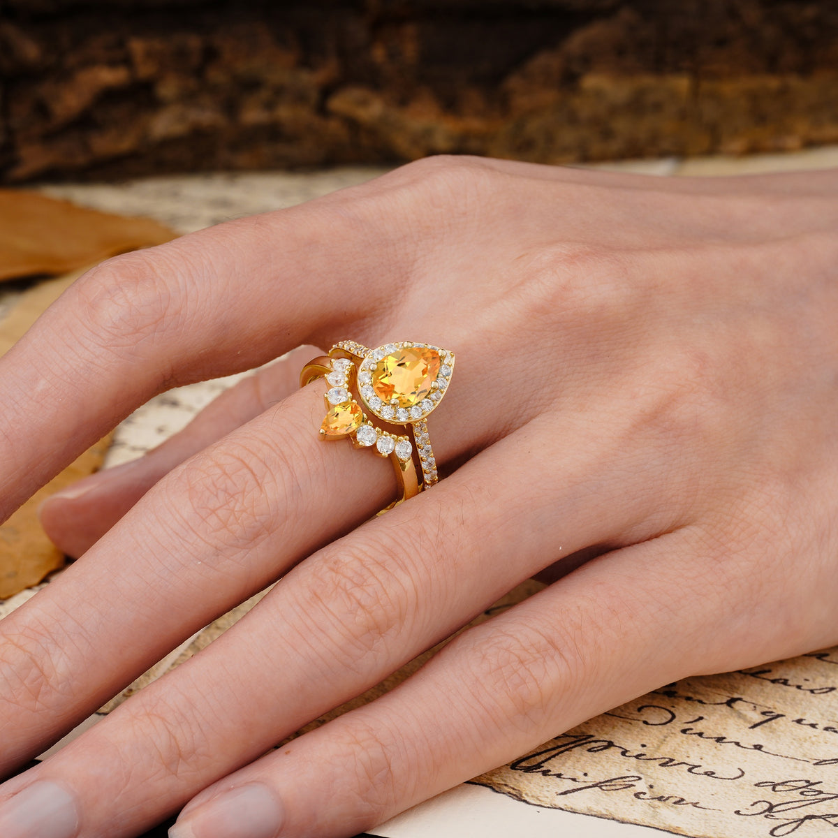 Classic Luxury Vintage 5-Prong Pear Cut Citrine Wedding Bride Ring Set - Additional view