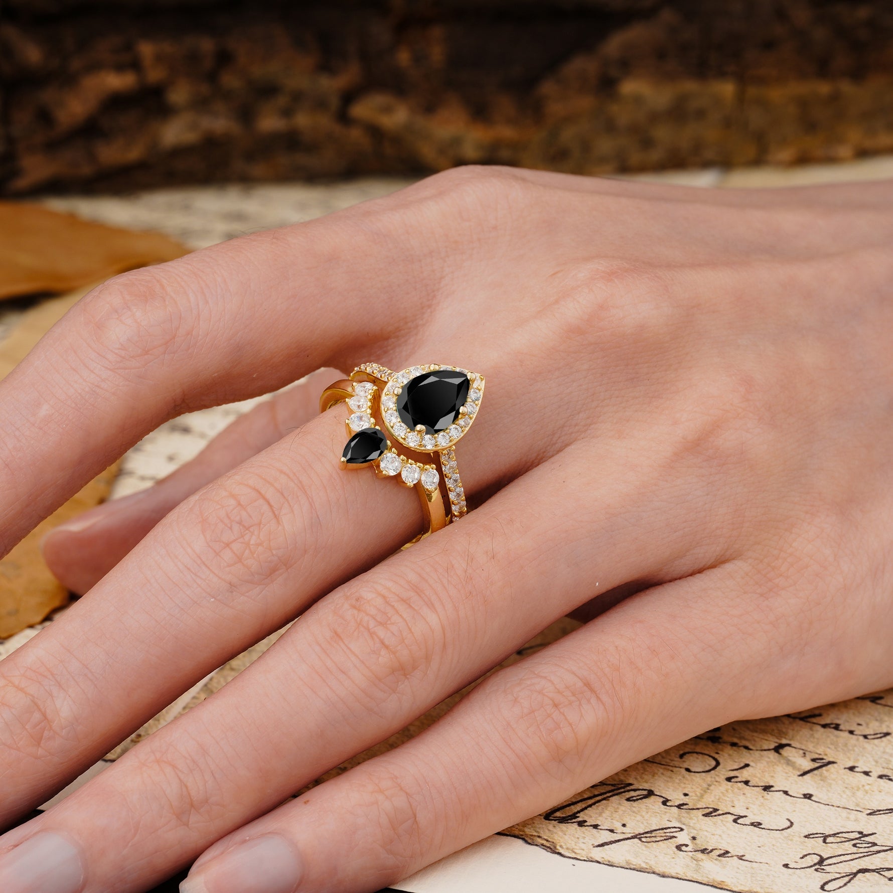 Classic Luxury Vintage 5-Prong Pear Cut Black Onyx Wedding Bride Ring Set - Additional view