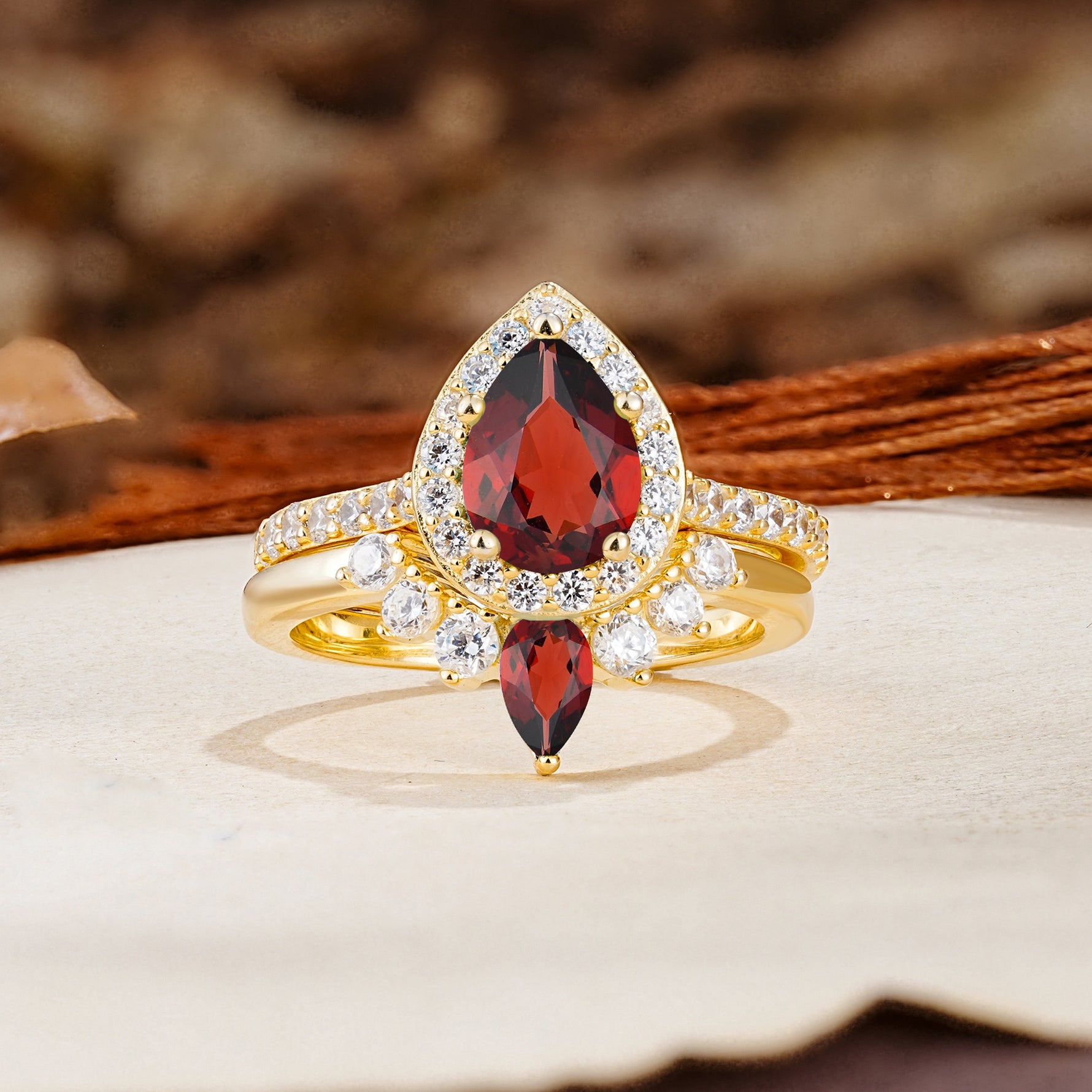Classic Luxury Vintage 5-Prong Pear Cut Garnet Wedding Bride Ring Set - Additional view