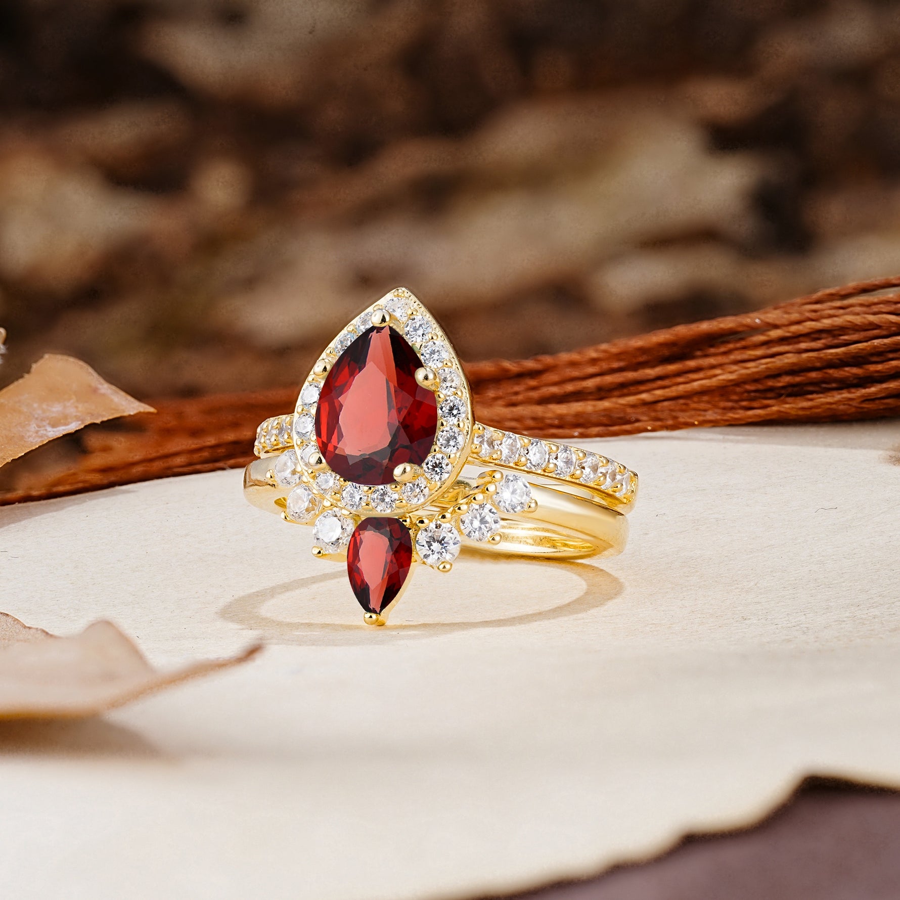 Classic Luxury Vintage 5-Prong Pear Cut Garnet Wedding Bride Ring Set - Additional view