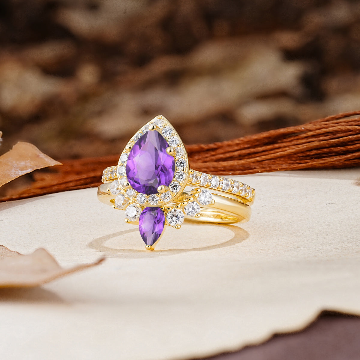 Classic Luxury Vintage 5-Prong Pear Cut Amethyst Wedding Bride Ring Set - Additional view