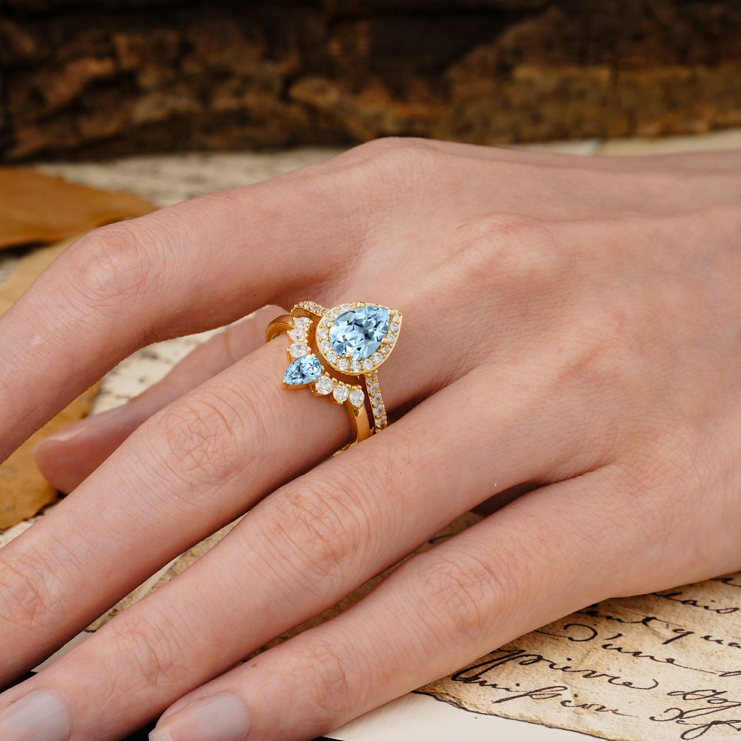 Classic Luxury Vintage 5-Prong Pear Cut Aquamarine Wedding Bride Ring Set