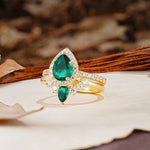 Classic Luxury Vintage 5-Prong Pear Cut Emerald Wedding Bride Ring Set - Additional view