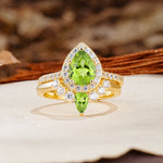 Classic Luxury Vintage 5-Prong Pear Cut Peridot Wedding Bride Ring Set - Additional view