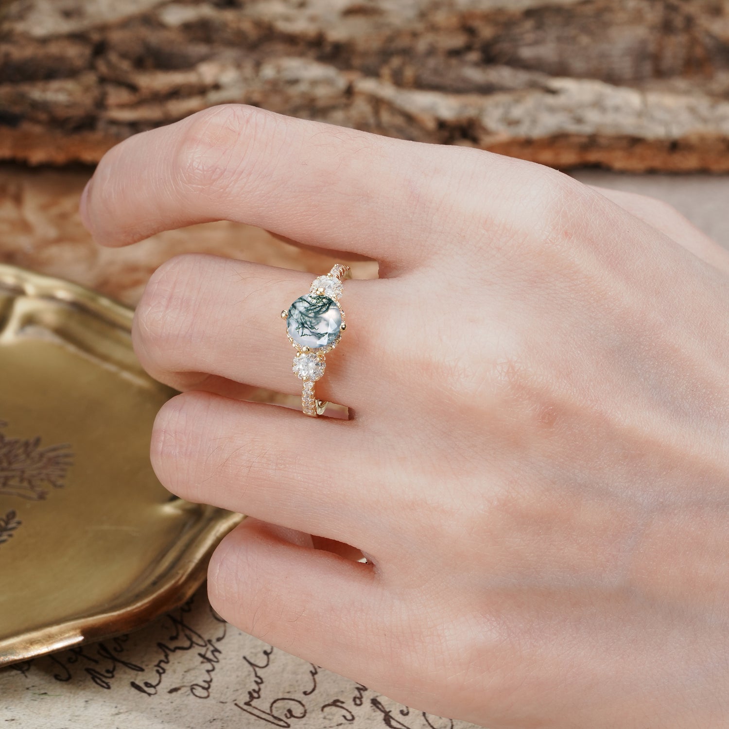 Classic Luxury 4-Prong Round Cut Moss Agate Three Stones Wedding Ring