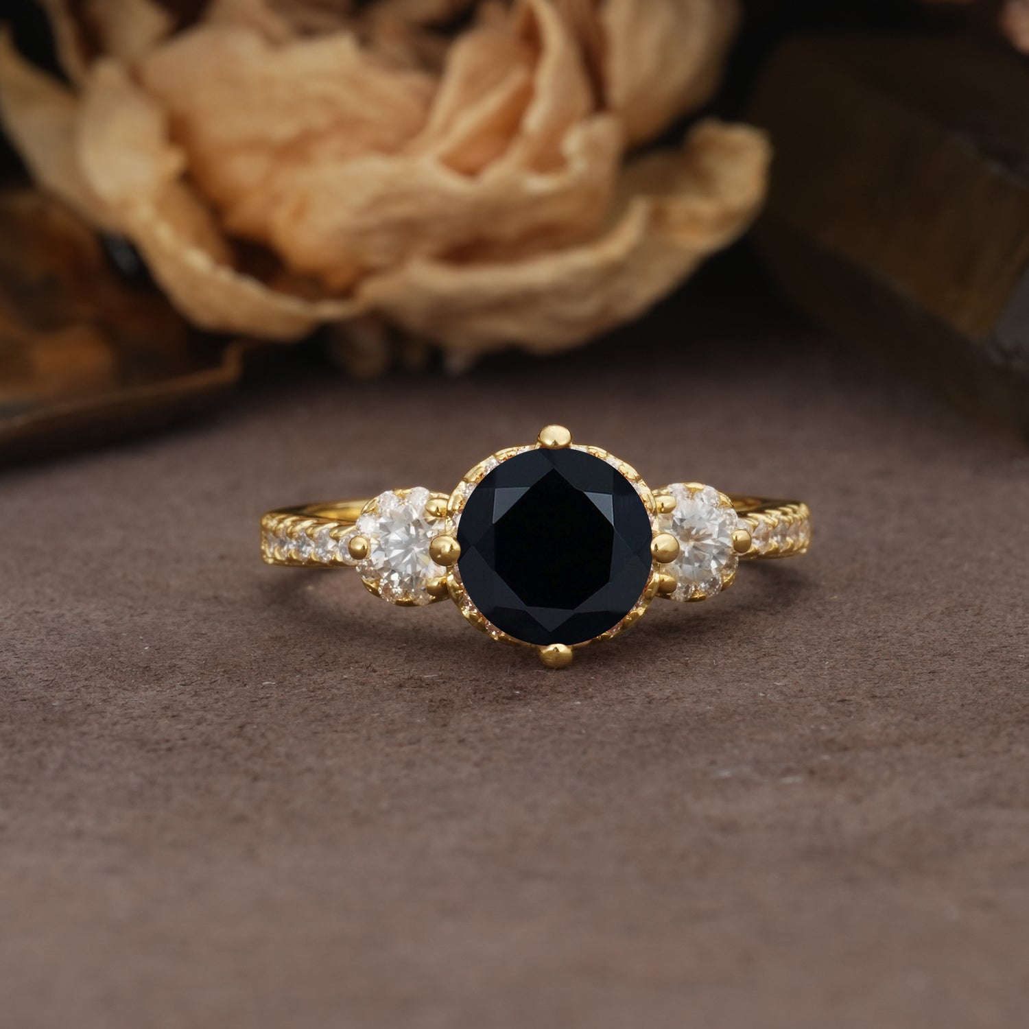 Classic Luxury 4-Prong Round Cut Black Onyx Three Stones Wedding Ring