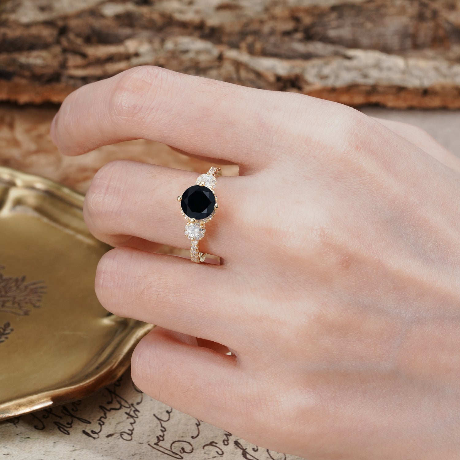 Classic Luxury 4-Prong Round Cut Black Onyx Three Stones Wedding Ring