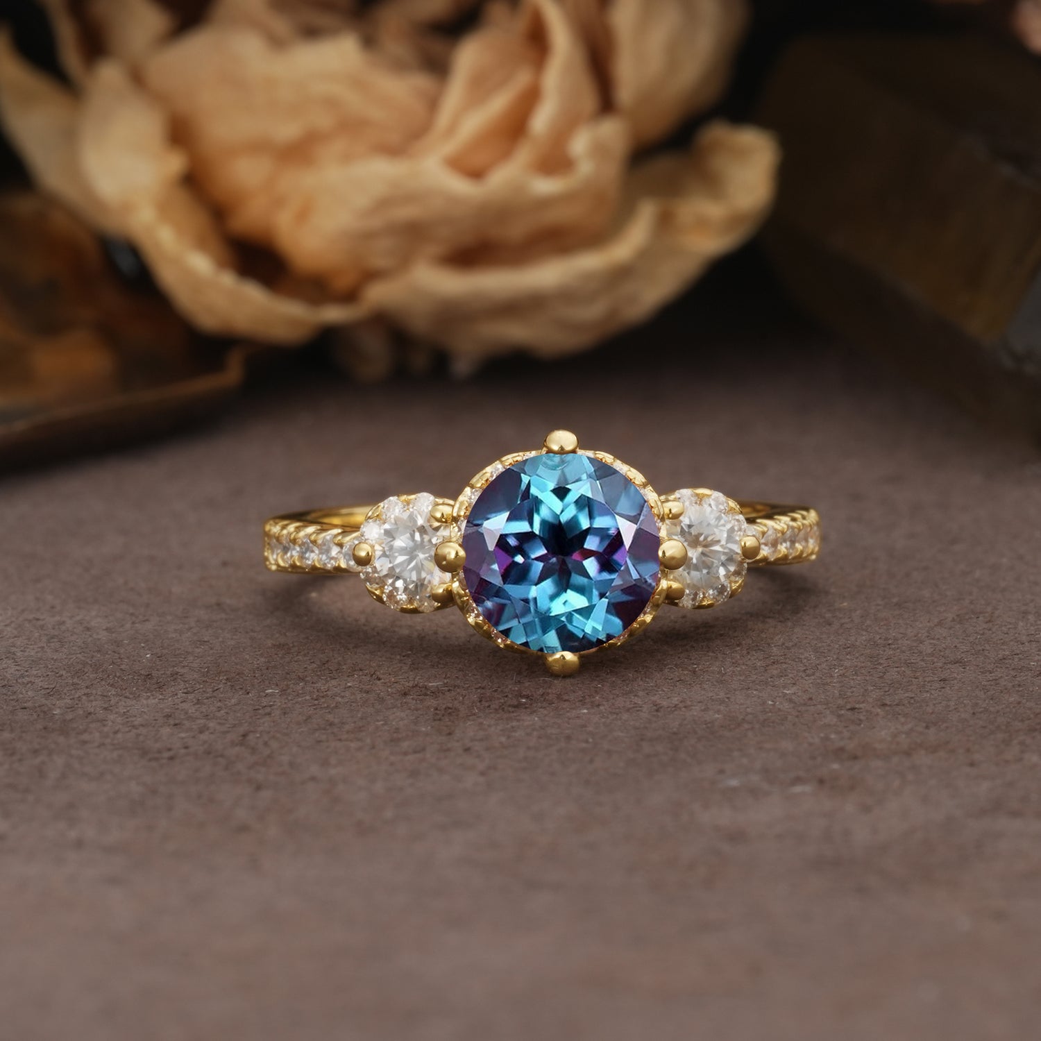 Classic Luxury 4-Prong Round Cut Alexandrite Three Stones Wedding Ring