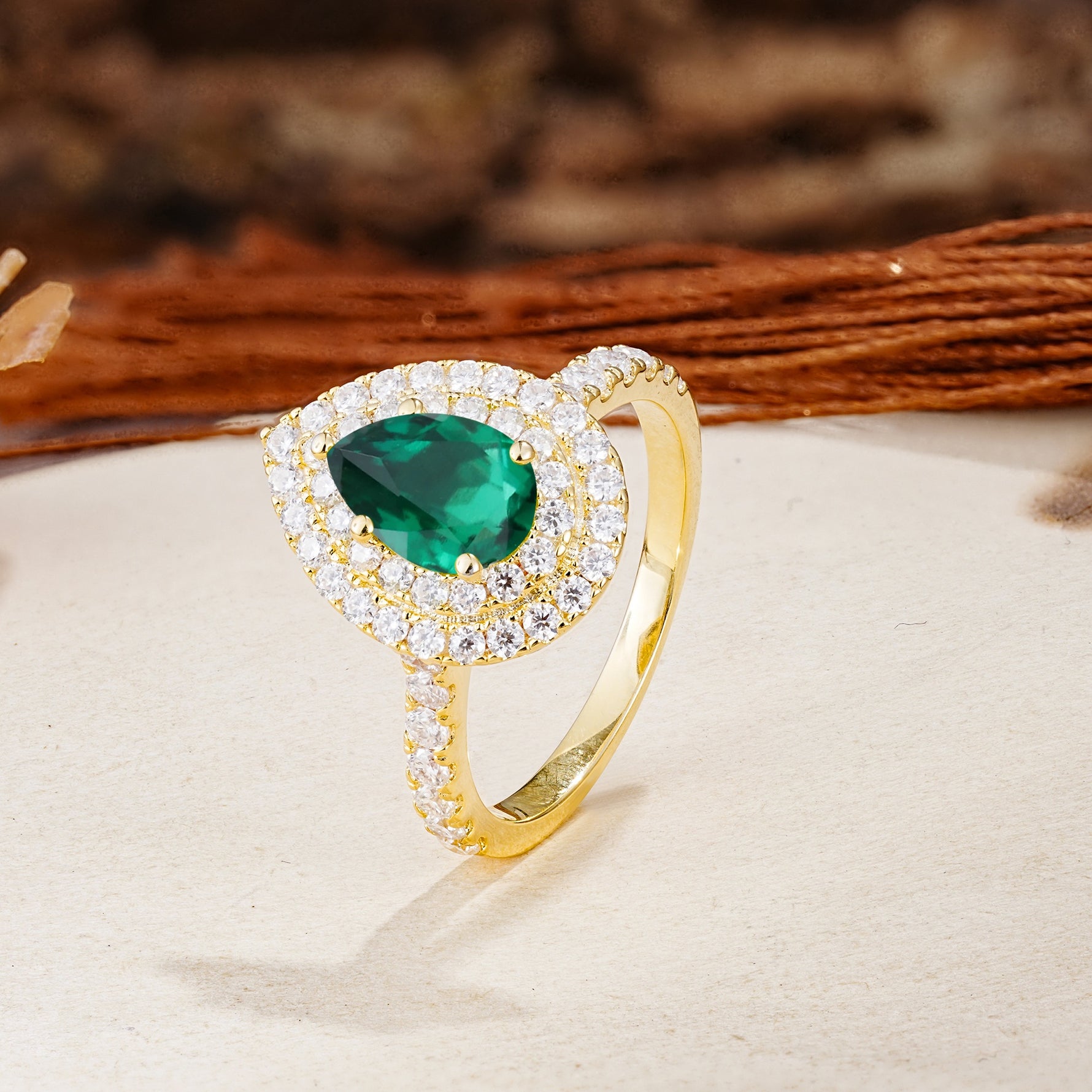 Retro-Luxe 5-Prong Pear Cut Emerald Engagement Ring - Additional view