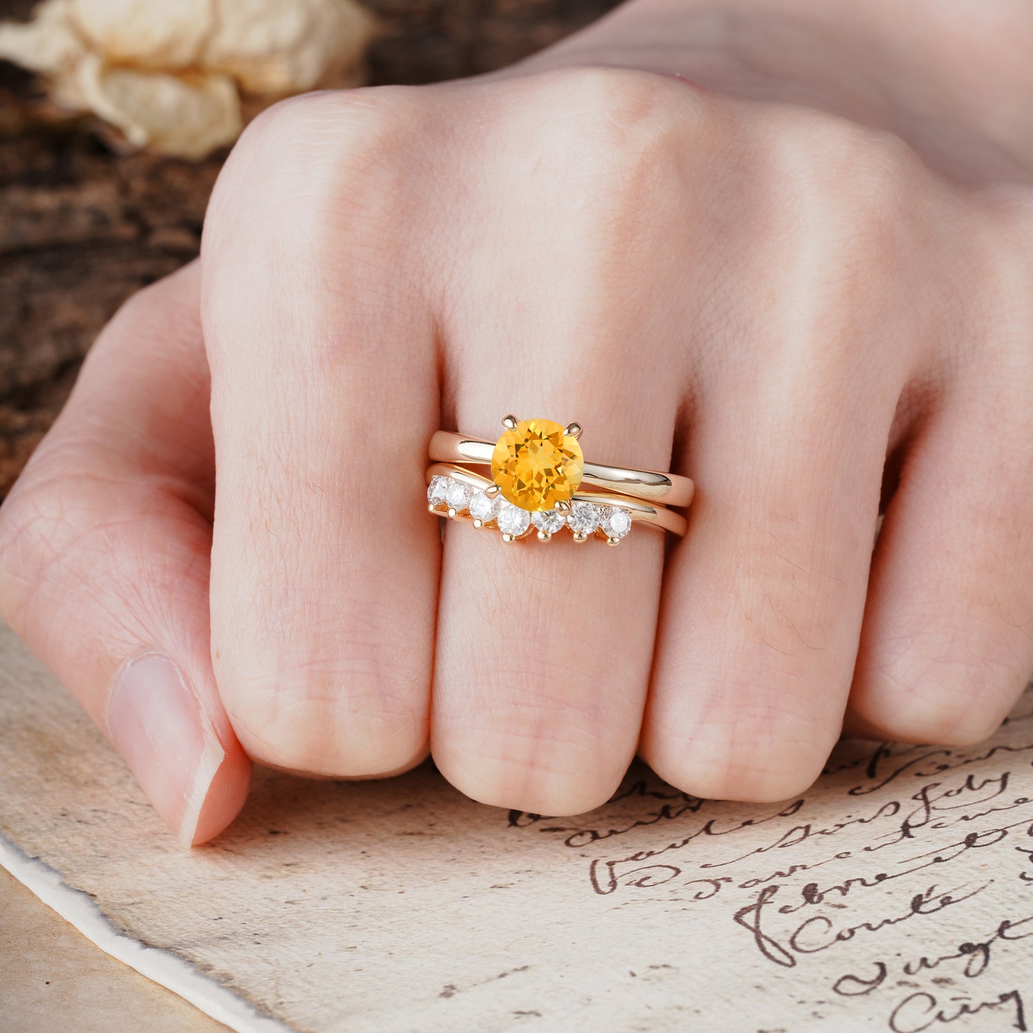 Classic Luxurious 4-Prong Round Cut Citrine Wedding Bride Ring Set