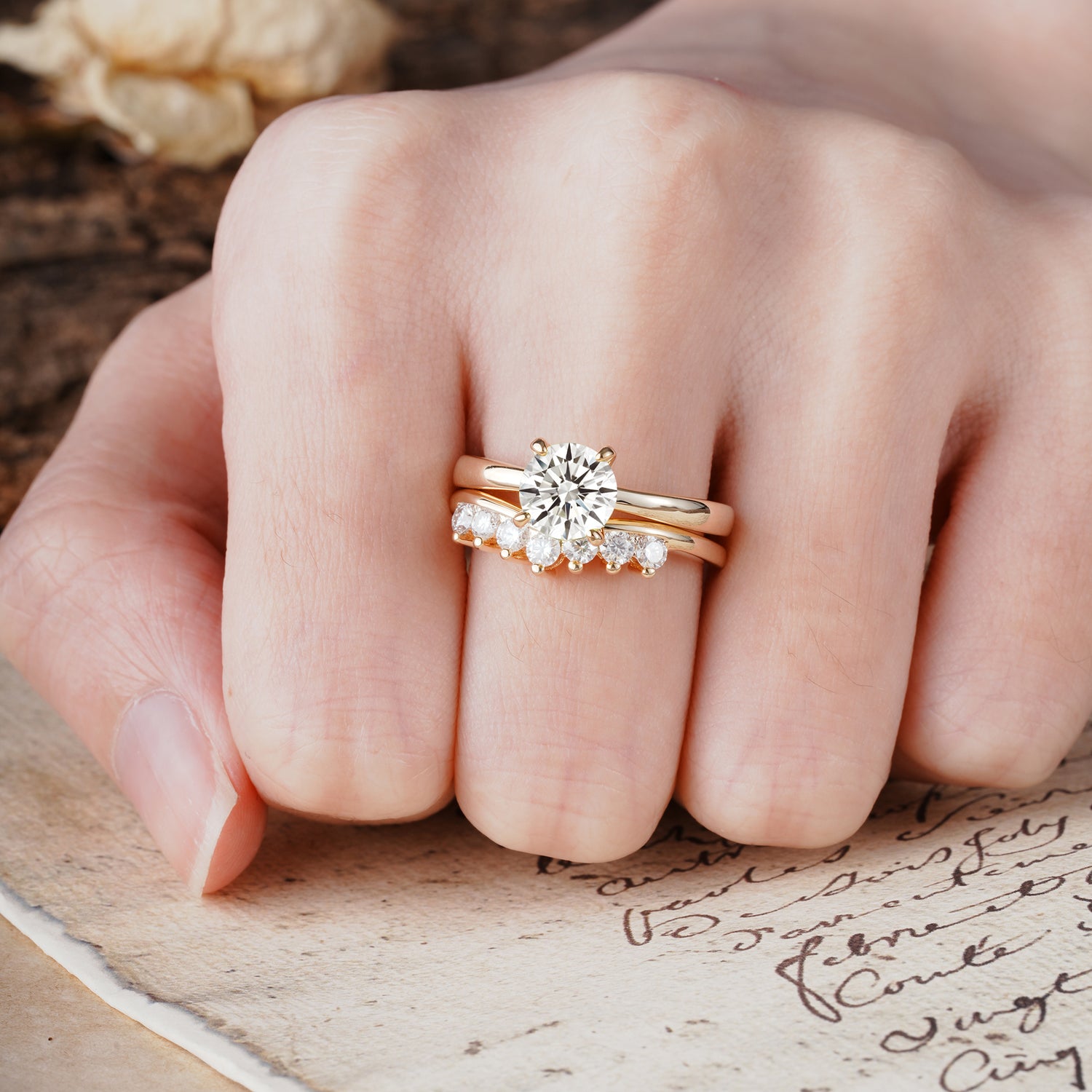 Classic Luxurious 4-Prong Round Cut Lab Diamond Wedding Bride Ring Set