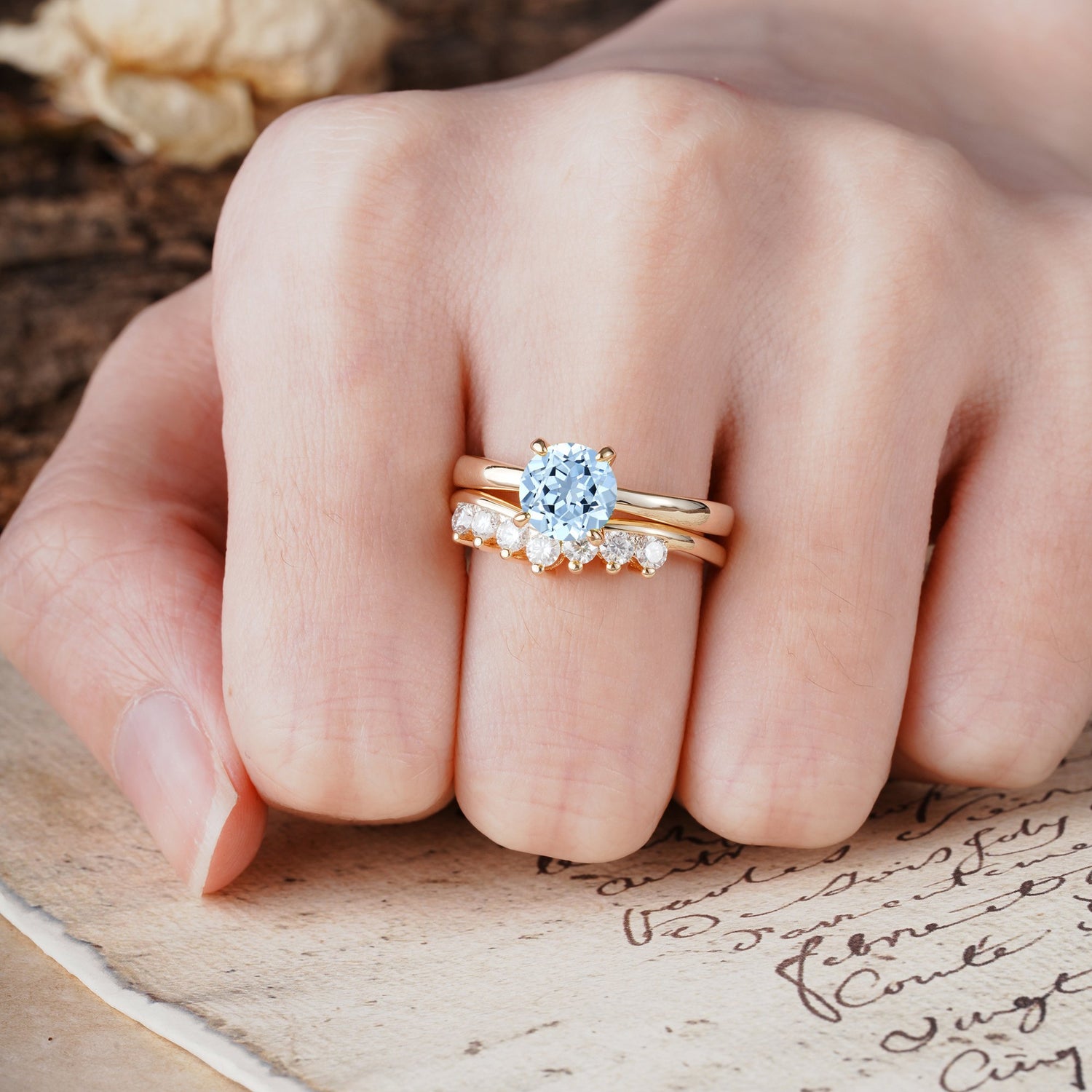 Classic Luxurious 4-Prong Round Cut Aquamarine Wedding Bride Ring Set