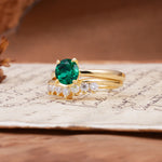 Classic Luxury Vintage 5-Prong Pear Cut Emerald Engagement Ring - Rose-Gold