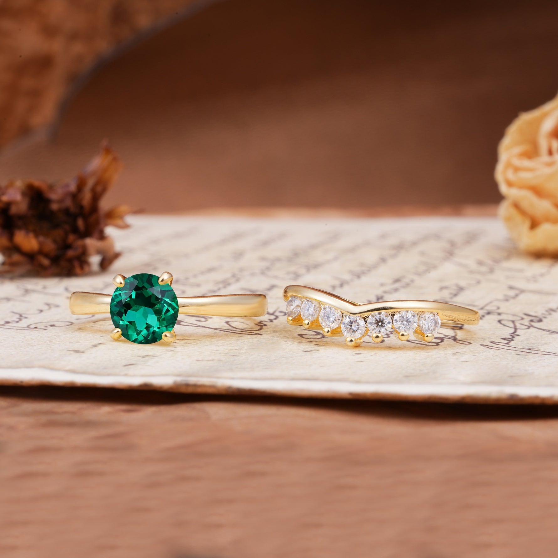 Classic Luxury Vintage 5-Prong Pear Cut Emerald Engagement Ring - Additional view