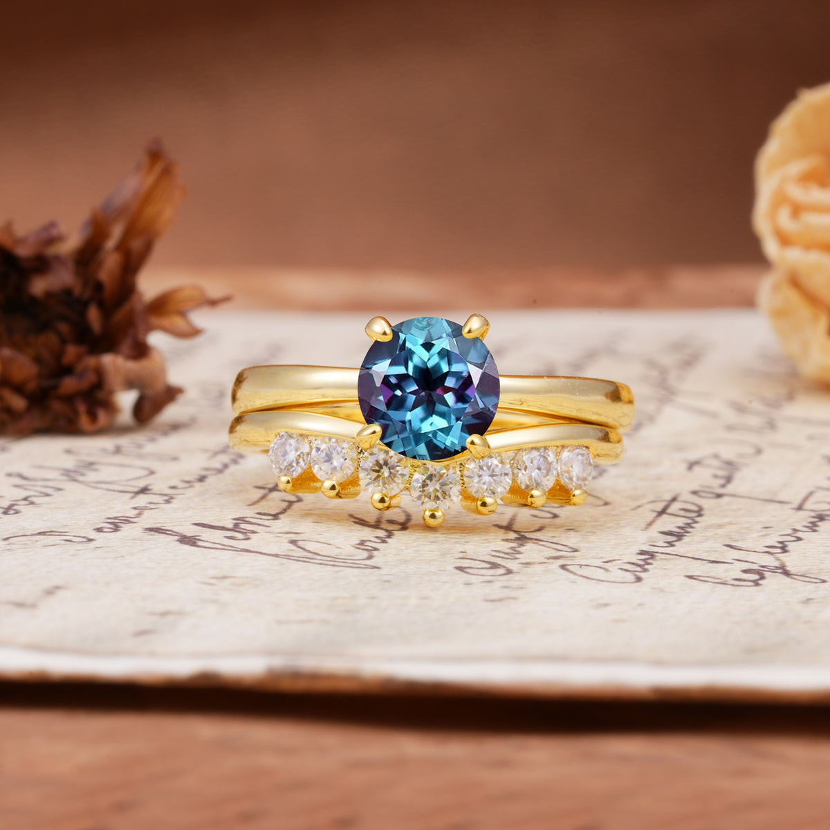 Classic Luxury Vintage 5-Prong Pear Cut Alexandrite Engagement Ring - Yellow-Gold