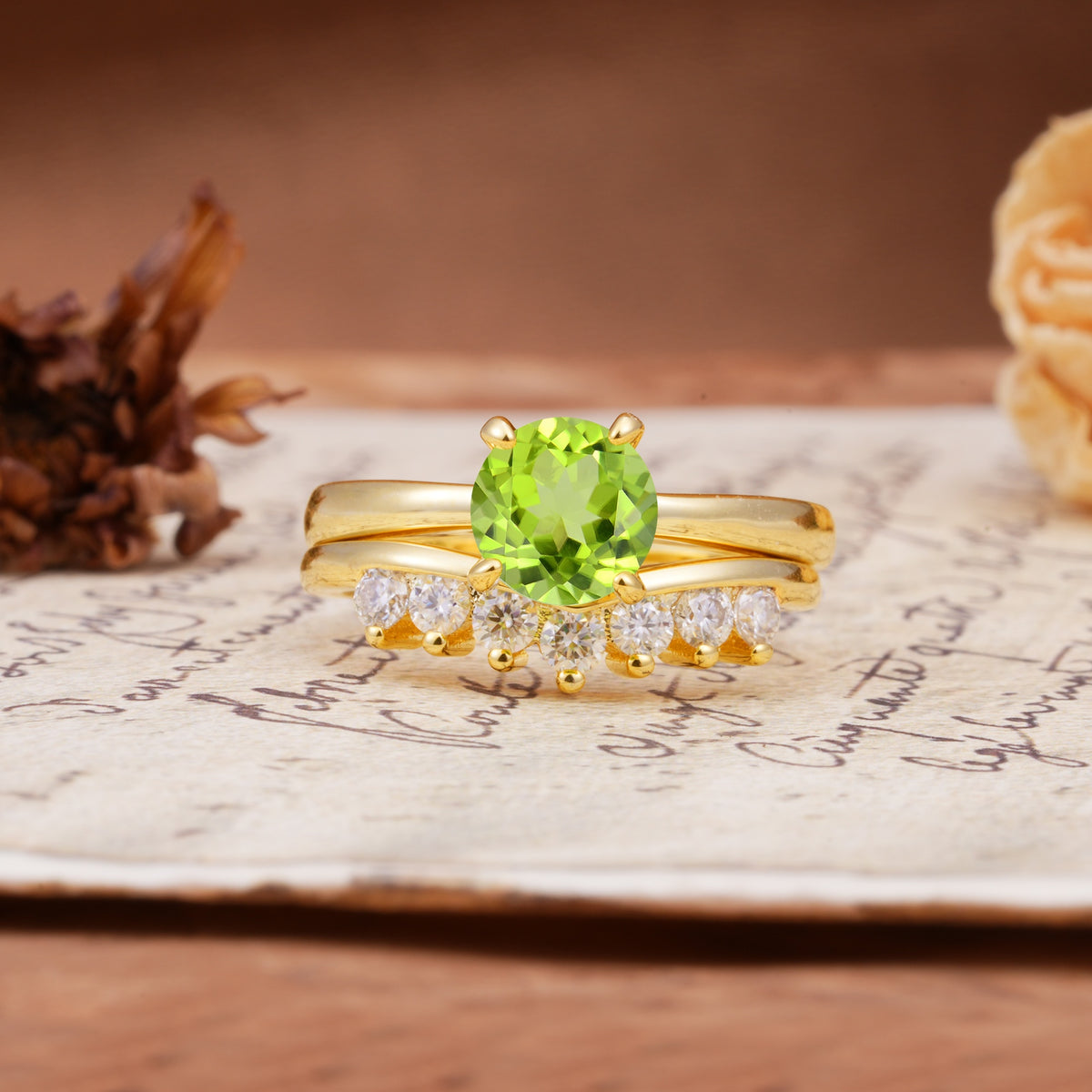 Classic Luxury Vintage 5-Prong Pear Cut Peridot Engagement Ring - Yellow-Gold