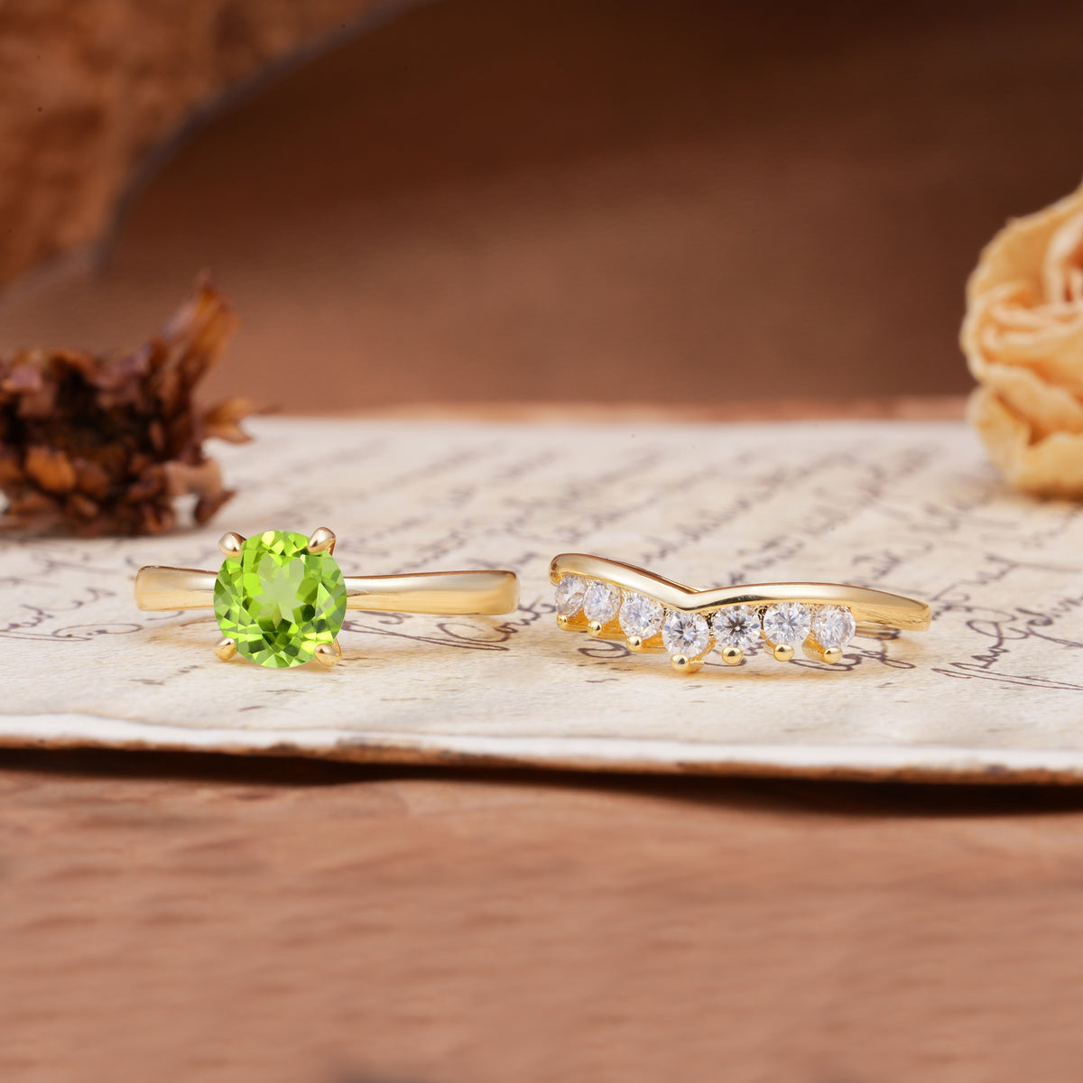 Classic Luxury Vintage 5-Prong Pear Cut Peridot Engagement Ring - Additional view