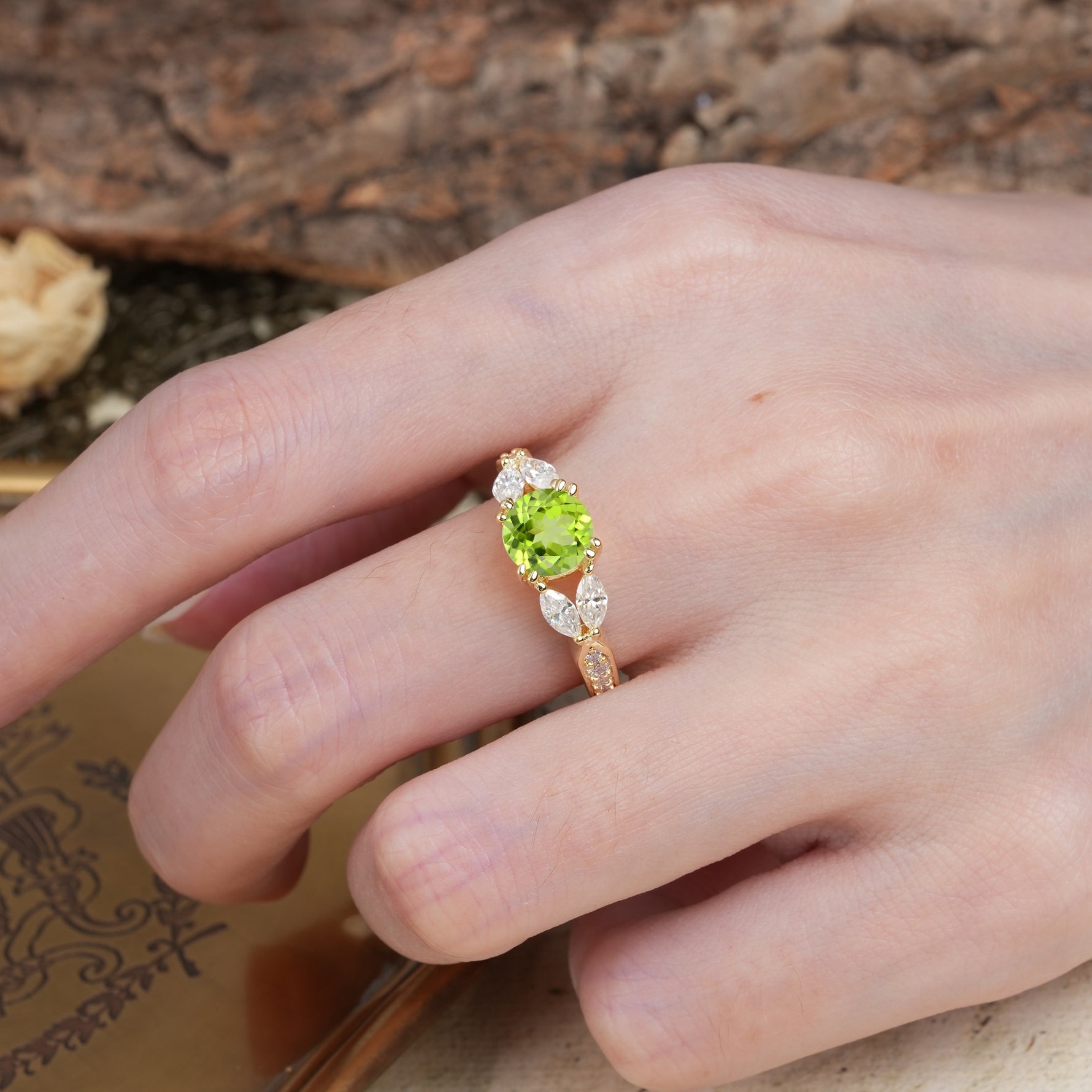 Luxurious and Unique 8-Prong Round Cut Peridot Engagement Ring - Additional view
