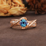 Unique and Elegant Twisted 6-Prong Round Cut Alexandrite Engagement Ring - Additional view