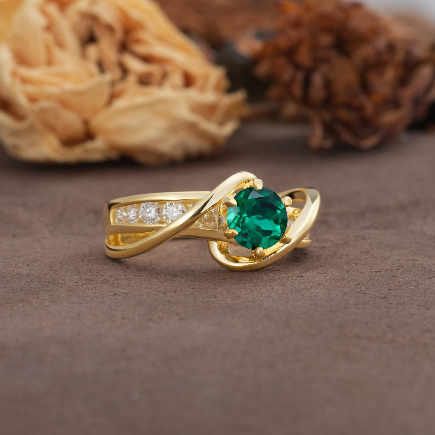 Unique and Elegant Twisted 6-Prong Round Cut Emerald Engagement Ring