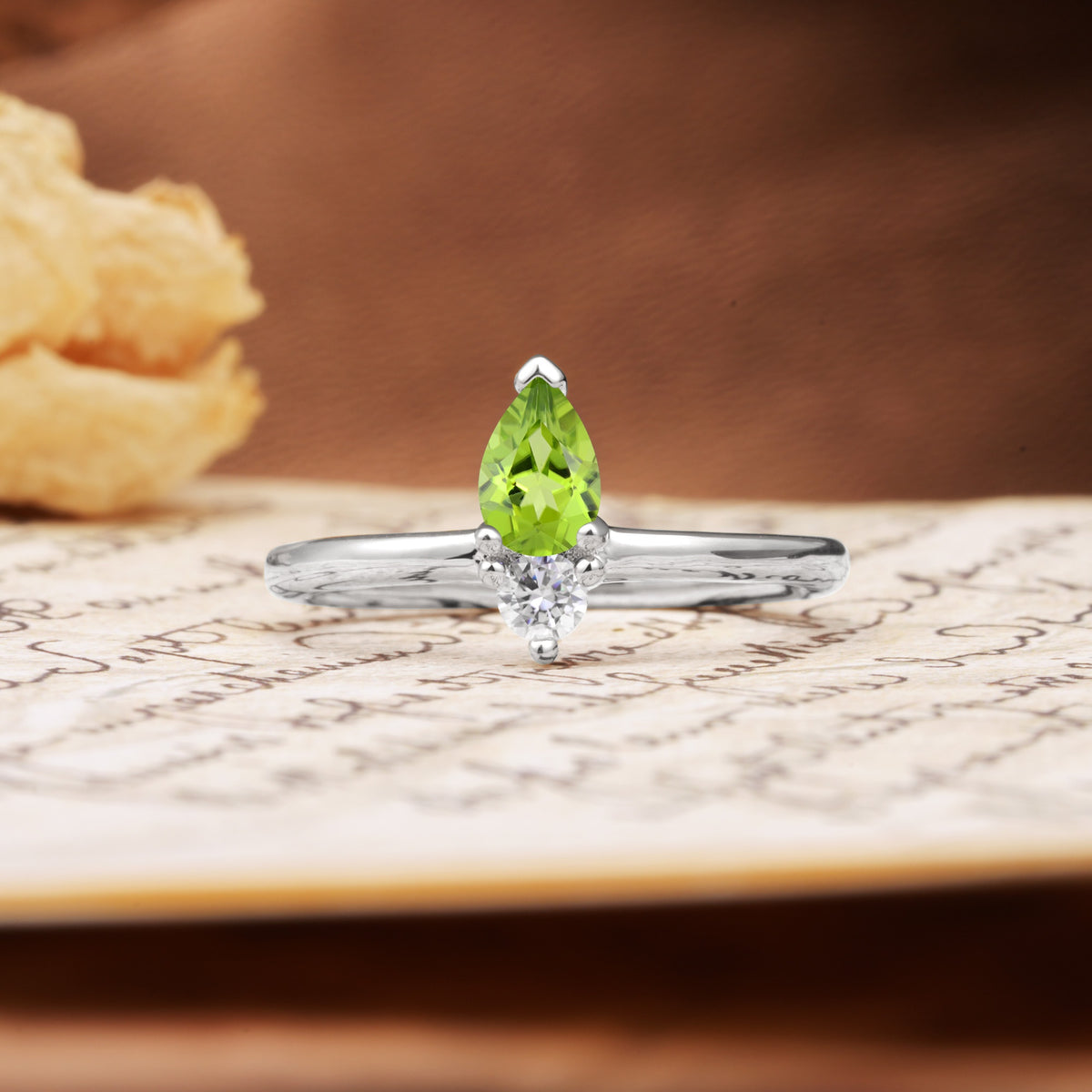 Luxurious 3-Prong Double Heart Cut Peridot Engagement Ring - Additional view
