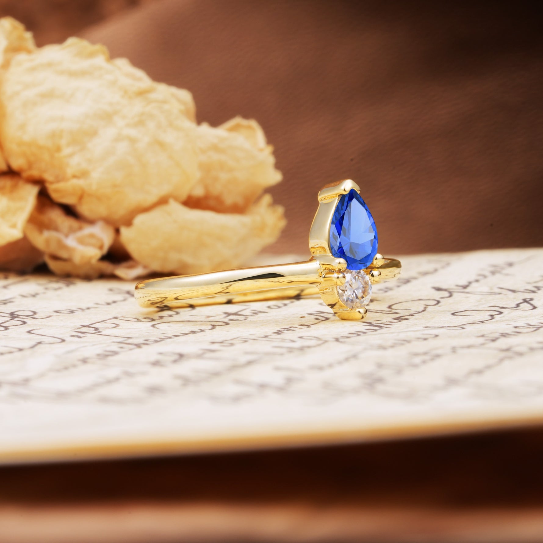 Luxurious 3-Prong Double Heart Cut Sapphire Engagement Ring - Additional view