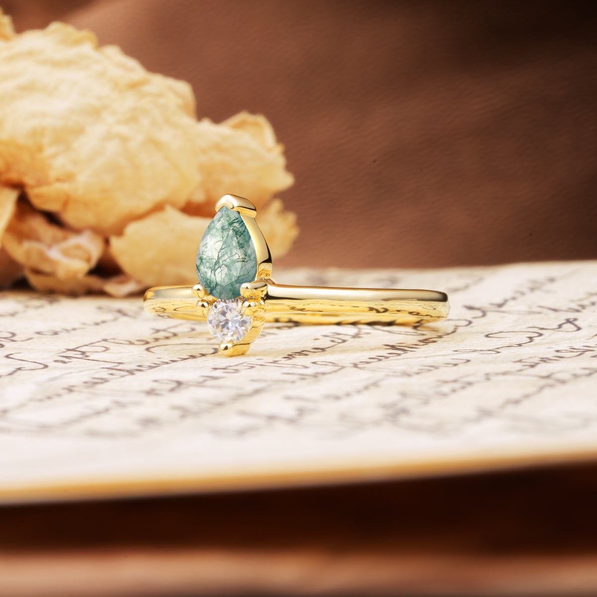 Luxurious 3-Prong Double Heart Cut Moss Agate Engagement Ring - Additional view