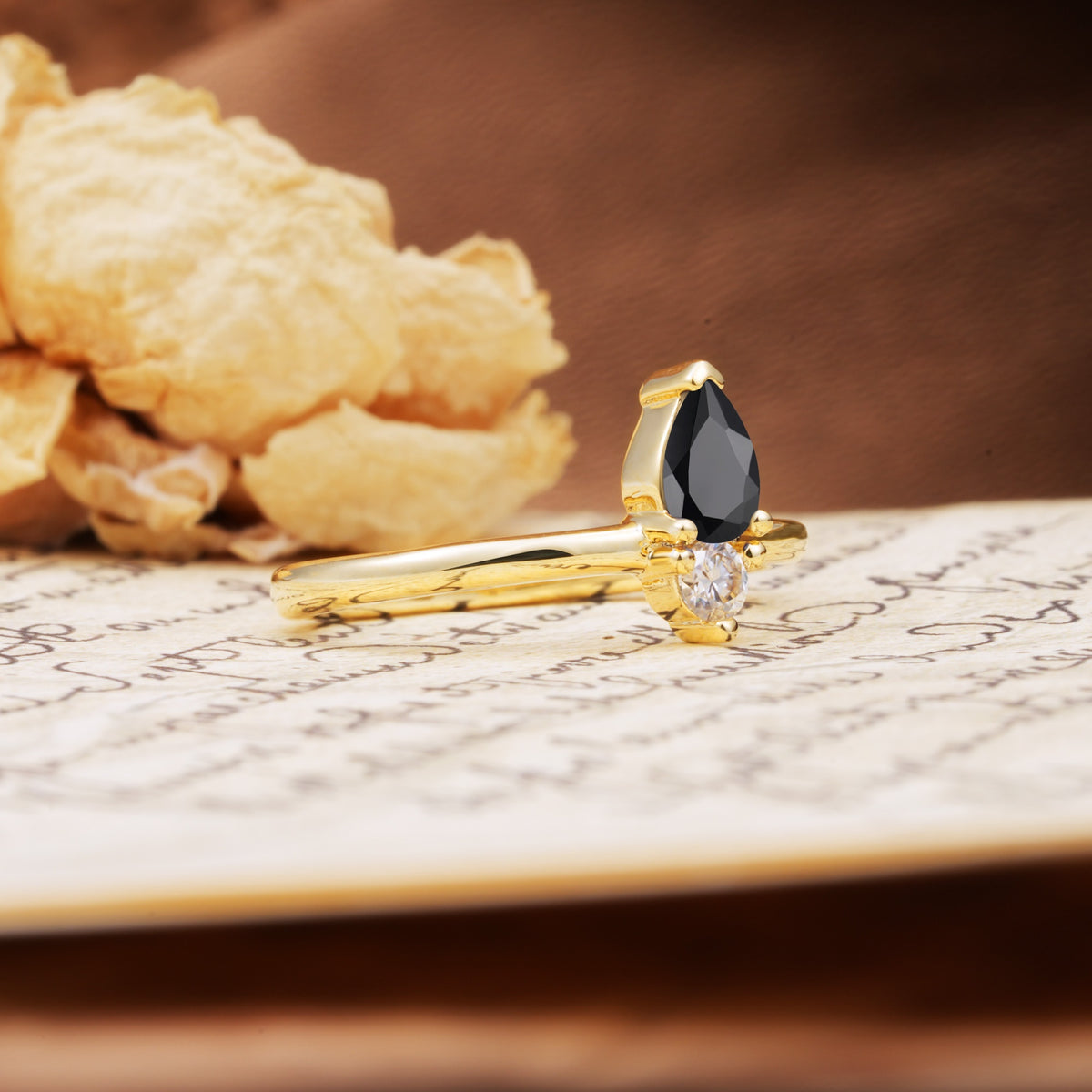 Luxurious 3-Prong Double Heart Cut Black Onyx Engagement Ring - Additional view