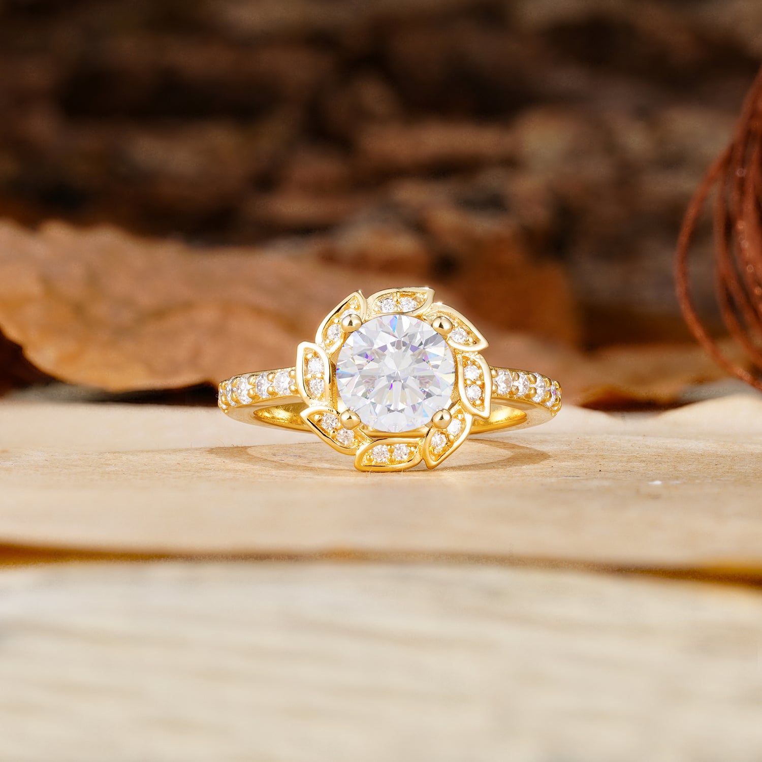 Nature-Inspired Classic 4-Prong Round-Cut Floral Design Moissanite Engagement Ring