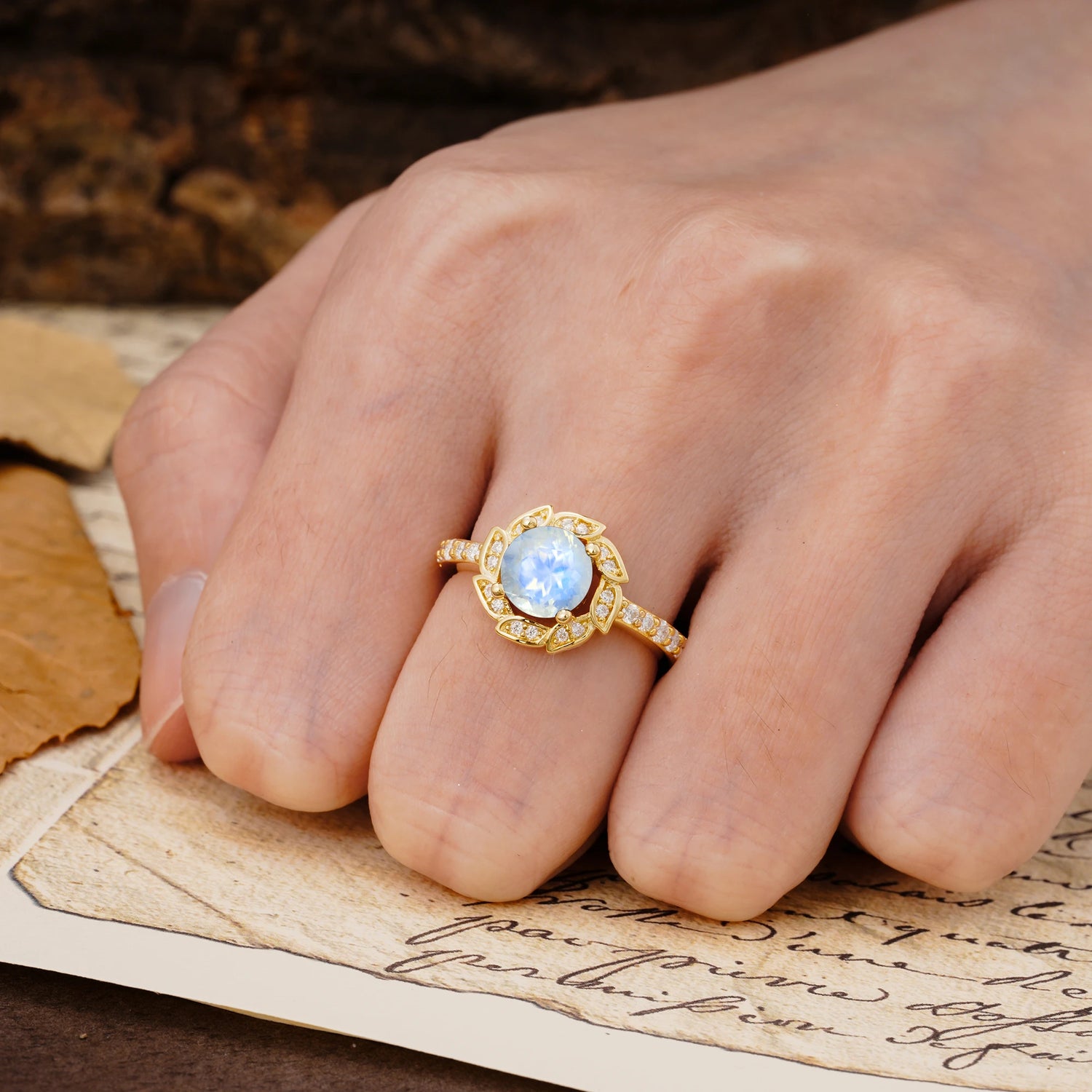 Nature-Inspired Classic 4-Prong Round-Cut Floral Design Moonstone Engagement Ring