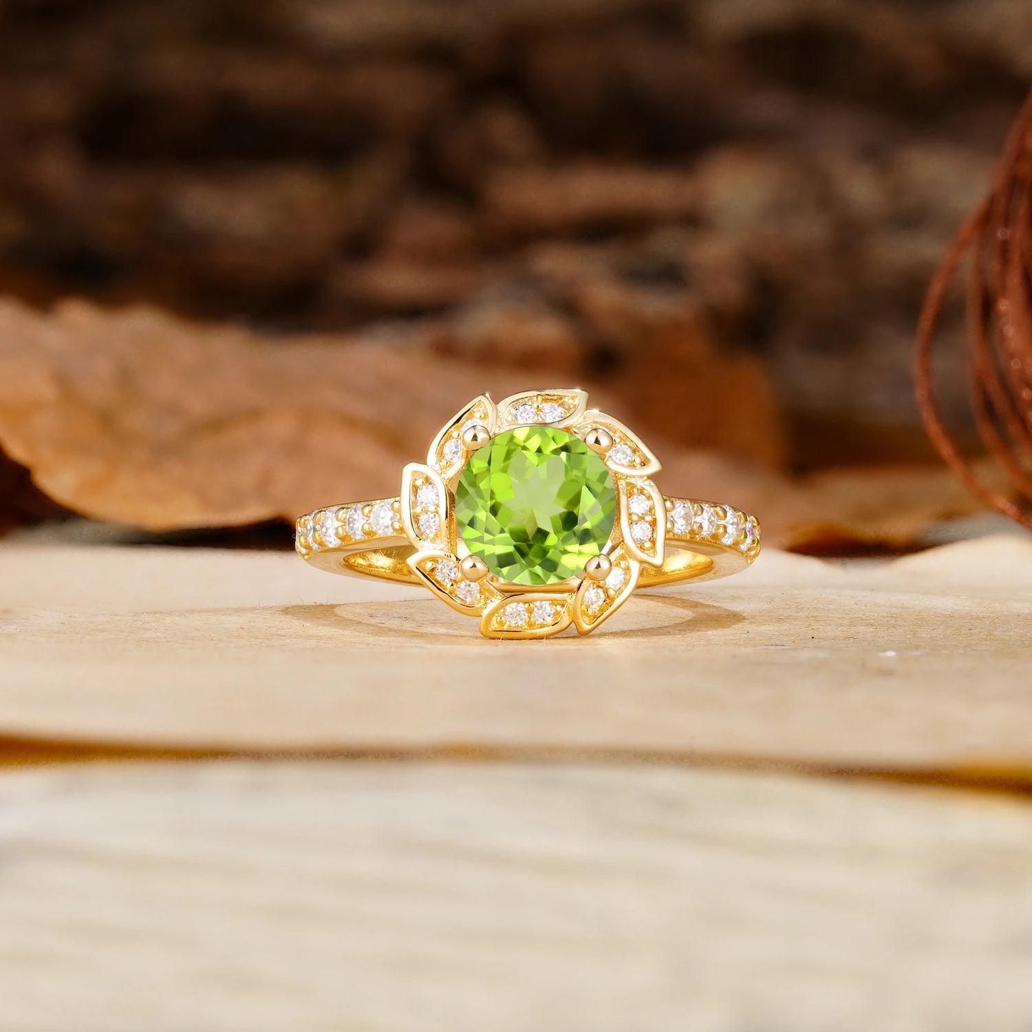 Nature-Inspired Classic 4-Prong Round-Cut Floral Design Peridot Engagement Ring