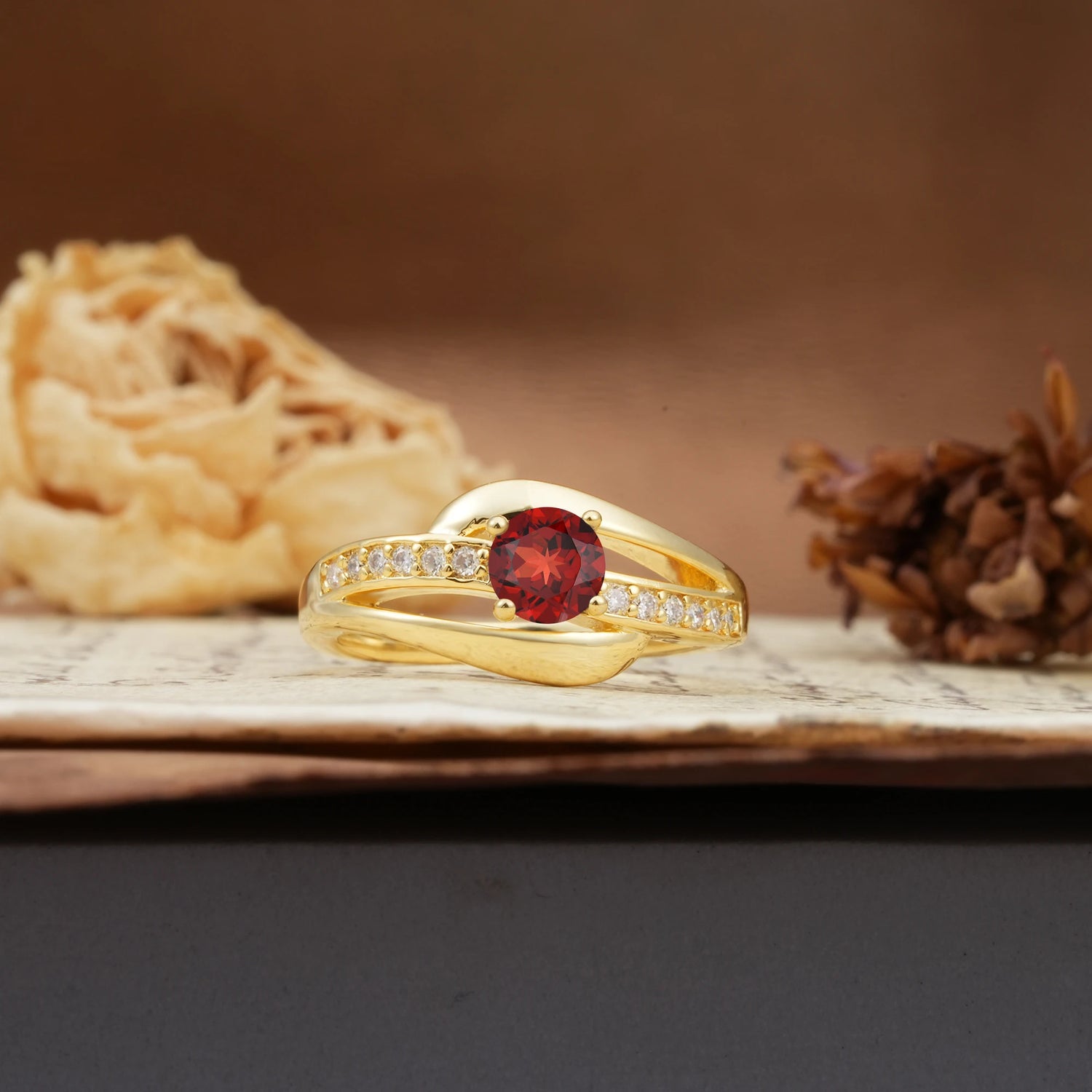 Unique Intertwined 4-Prong Round Cut Garnet Engagement Ring