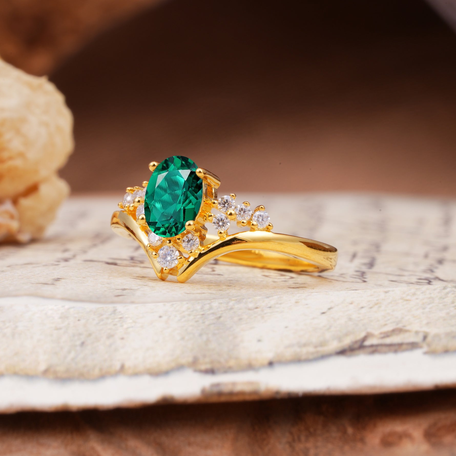 Simple 3-Prong Pear-Cut Emerald Two stones Engagement Ring - Additional view