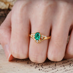 Simple 3-Prong Pear-Cut Emerald Two stones Engagement Ring - Additional view