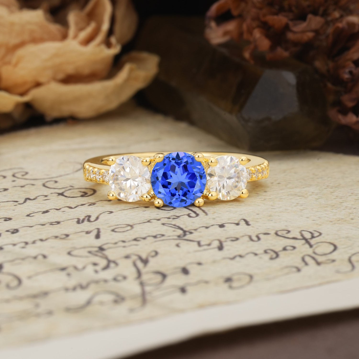 Unique Classic 4-Prong Round Cut Sapphire Three Stones Wedding Ring