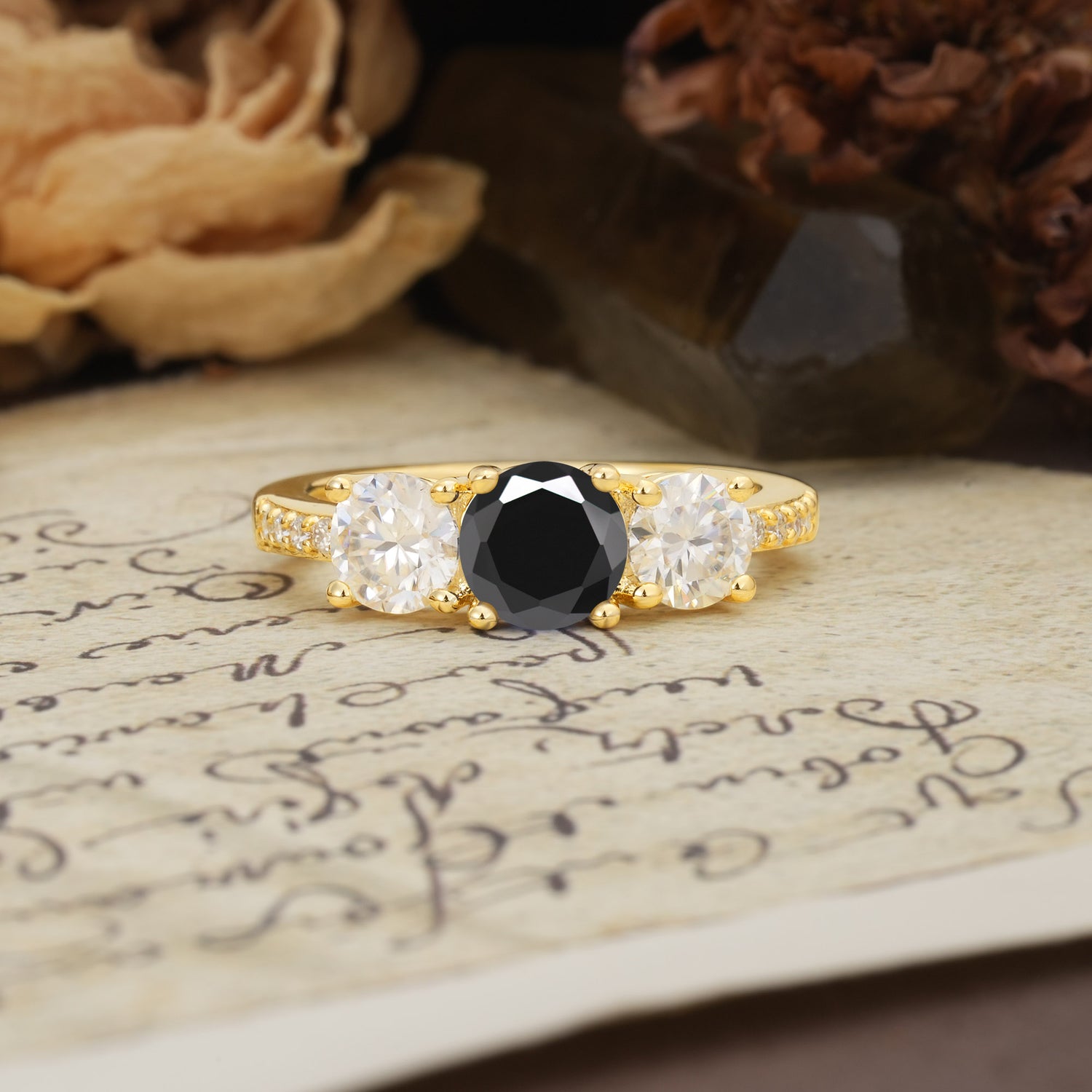 Unique Classic 4-Prong Round Cut Black Onyx Three Stones Wedding Ring