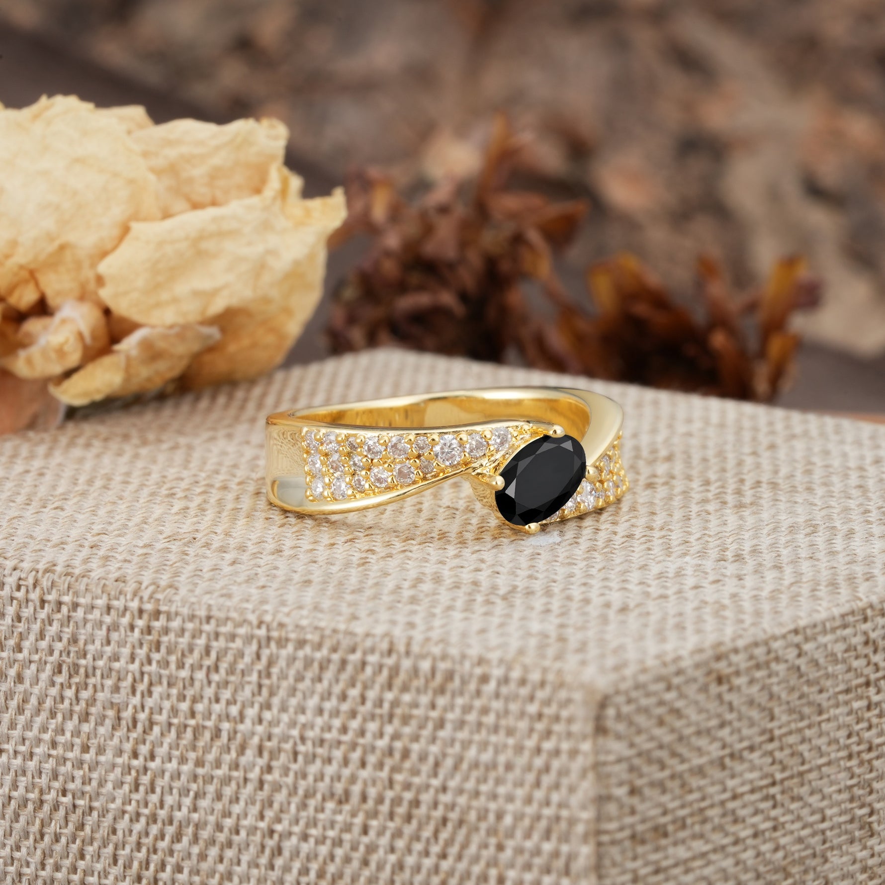 Vintage-Luxury 4-Prong Oval Cut with Pavé Accents Black Onyx Engagement Ring - Additional view