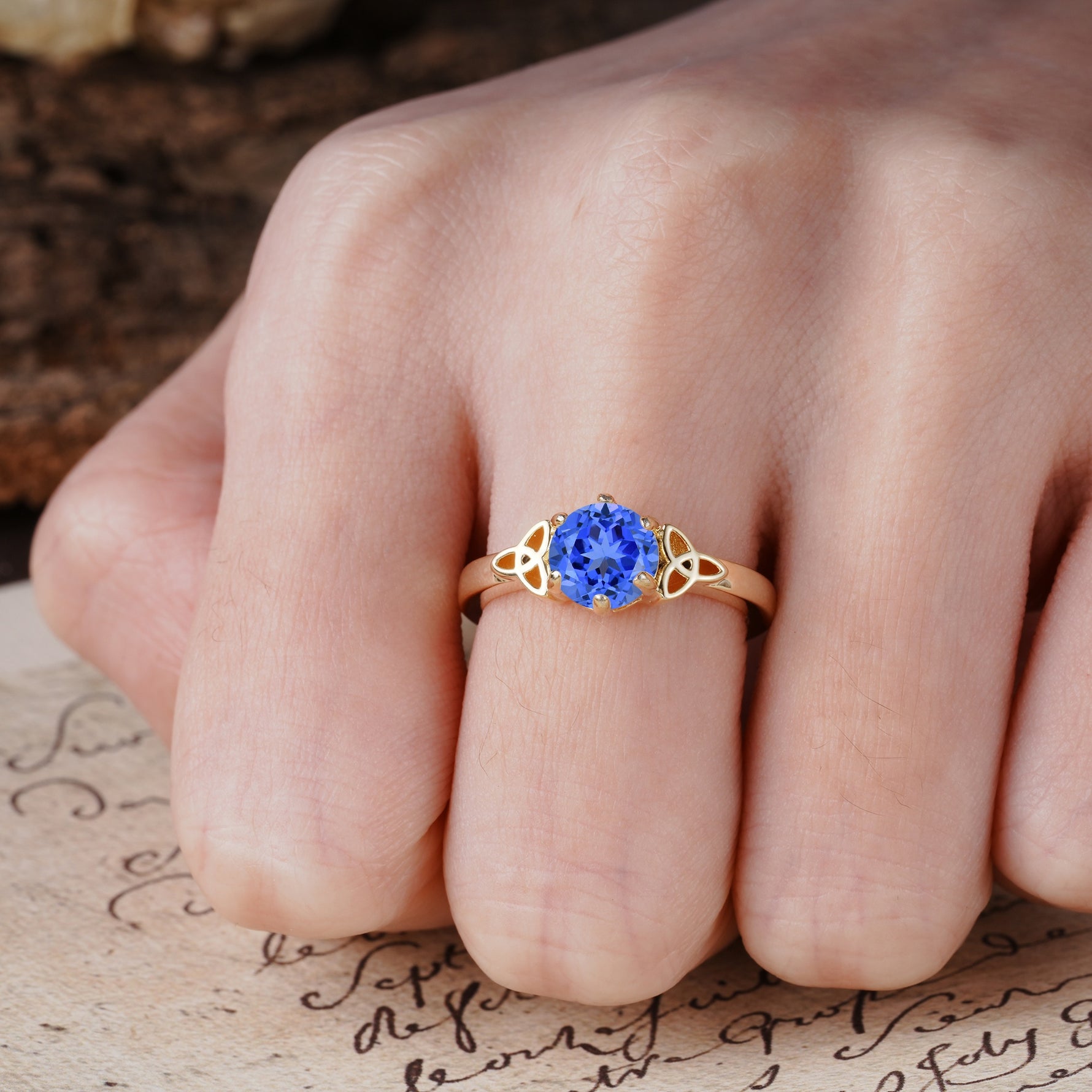 Unique Luxurious 4-Prong Oval Cut Sapphire Engagement Ring - Additional view