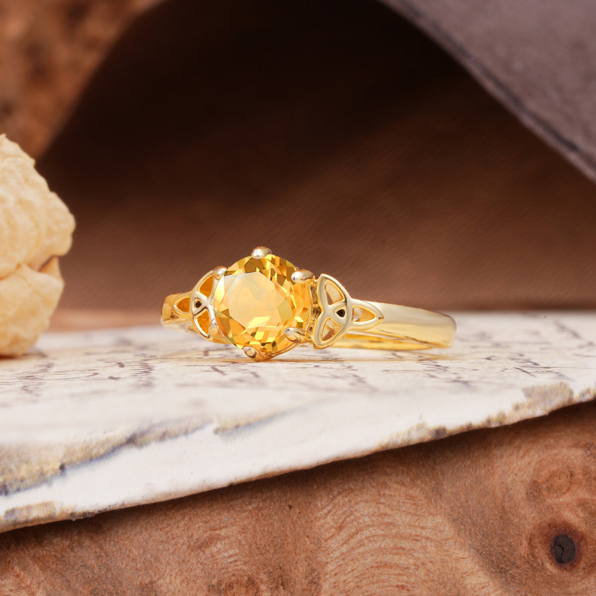 Unique Luxurious 4-Prong Oval Cut Citrine Engagement Ring - Additional view