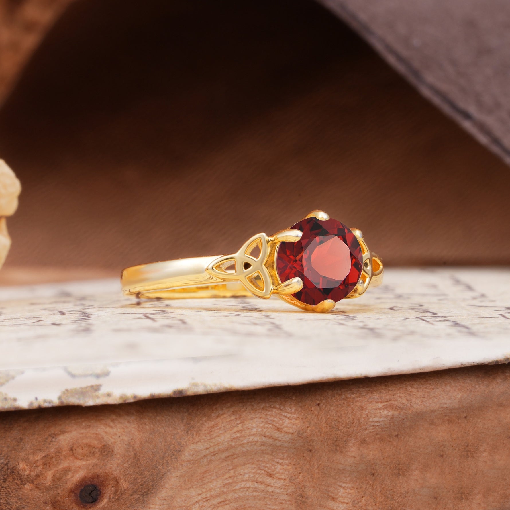 Unique Luxurious 4-Prong Oval Cut Garnet Engagement Ring - Additional view