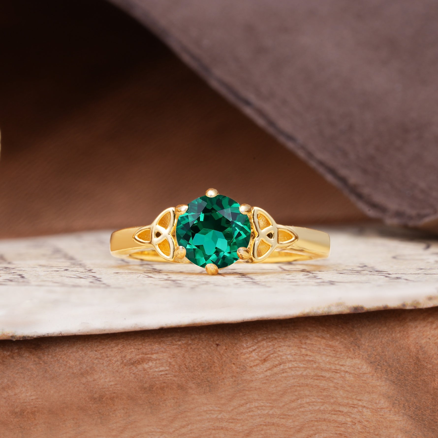 Unique Luxurious 4-Prong Oval Cut Emerald Engagement Ring - Additional view