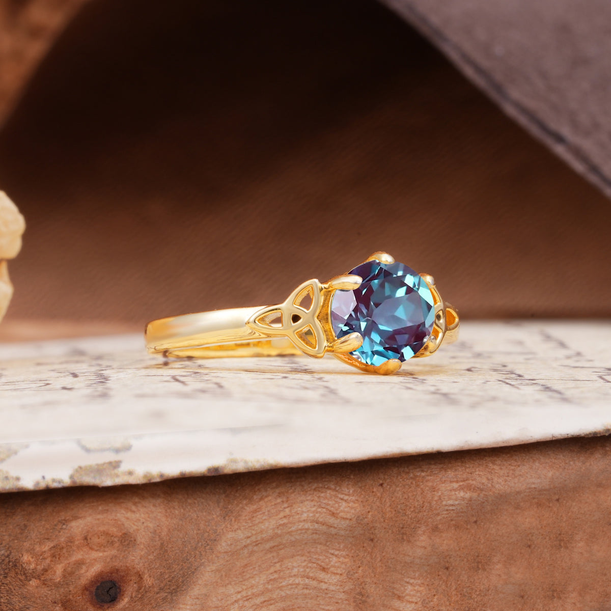 Unique Luxurious 4-Prong Oval Cut Alexandrite Engagement Ring - Additional view