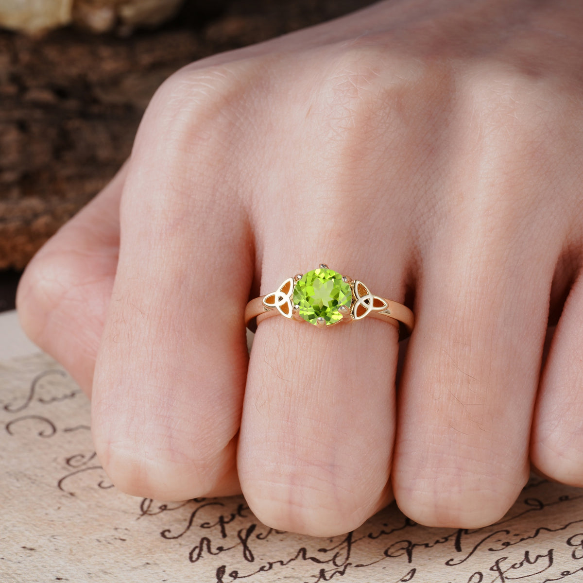 Unique Luxurious 4-Prong Oval Cut Peridot Engagement Ring - Additional view