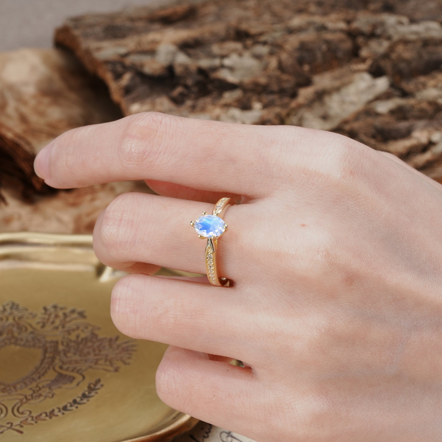 Classic Vintage 6-Prong Oval Cut Moonstone Engagement Ring